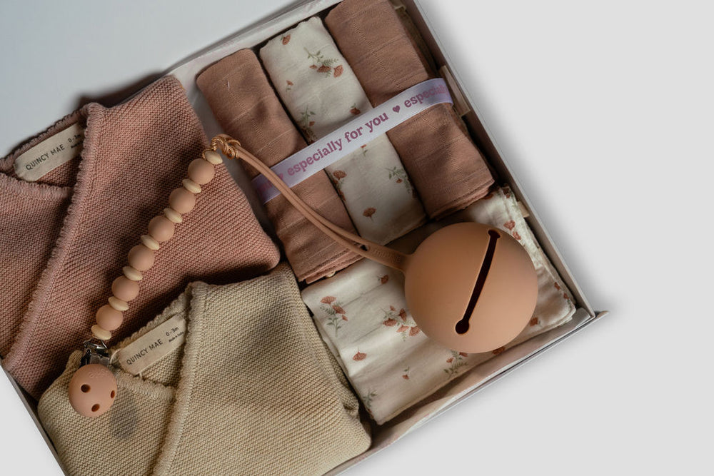 La tour Eiffel-Girls